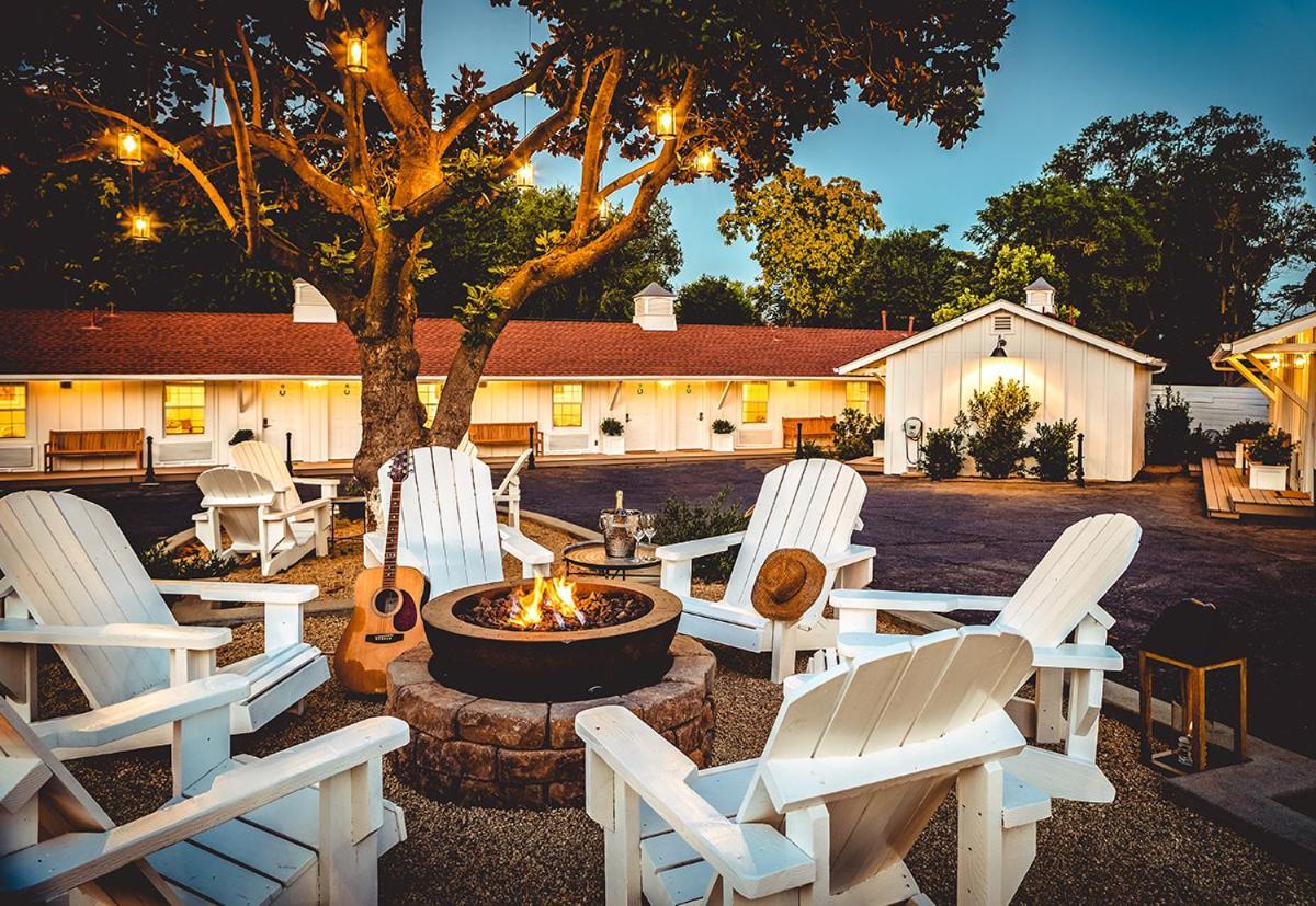 Stables Inn Paso Robles Bagian luar foto